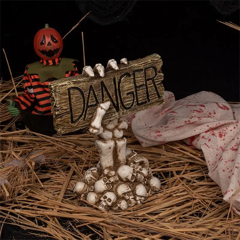 Unique Desktop Ornaments Creative Courtyard Decoration Interactive Ghostly Halloween Decoration Weird Table Centerpiece Clothing