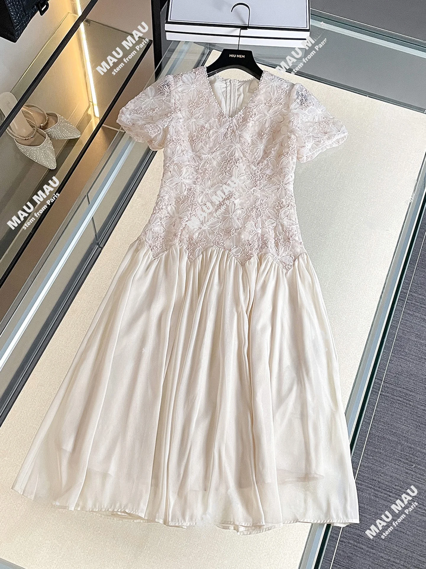 

Ele Summer Dr with Bubble Sves Floral Lace Soft Sle High Waist A-Line Midi Dr for Women in Their 20s And 30s