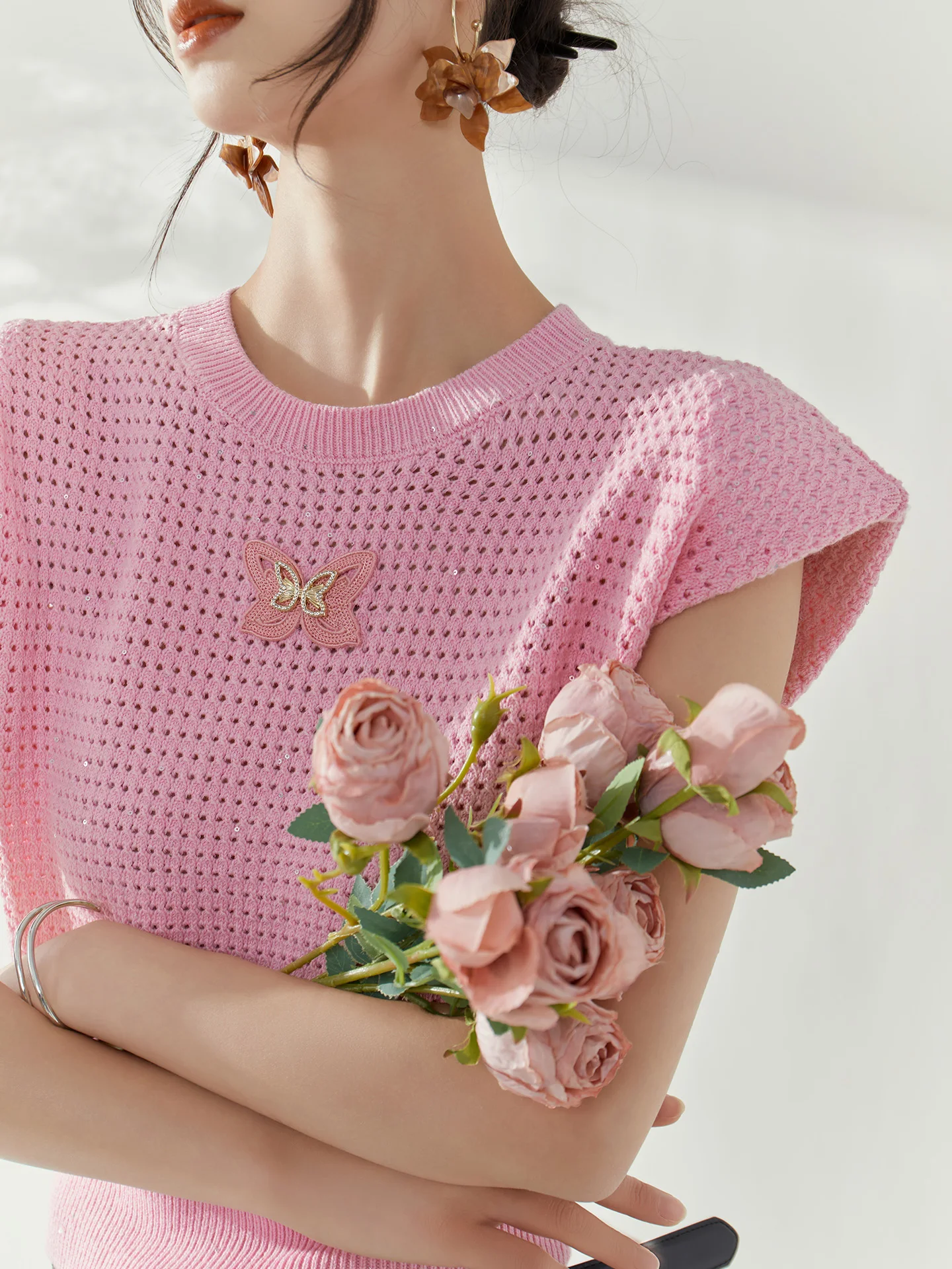 

Flowing Era Summer OOTD Thin ort Sve Hollow out Knitwear Casual Sle Women's round Ne Pullover Top Casual Faion