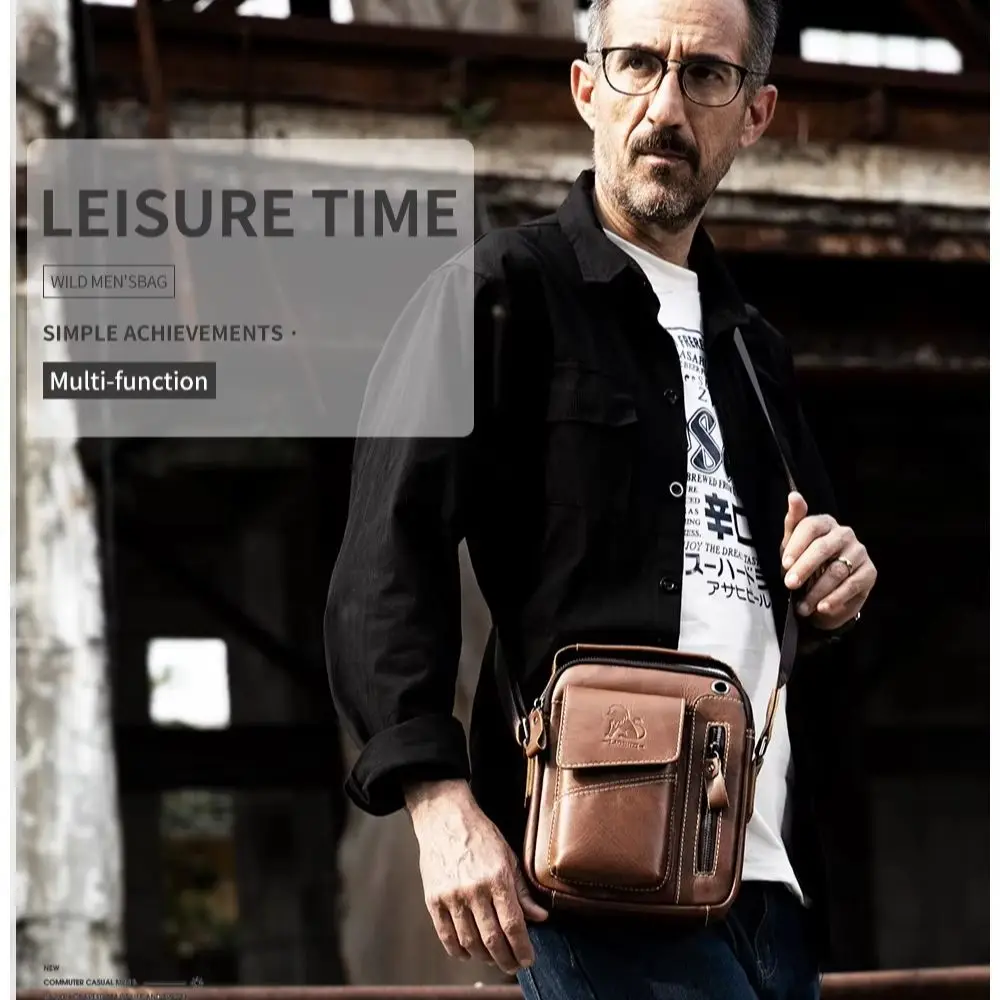 

This is a fashionable, sporty and durable hand-held crossbody bag with a top layer of cowhide