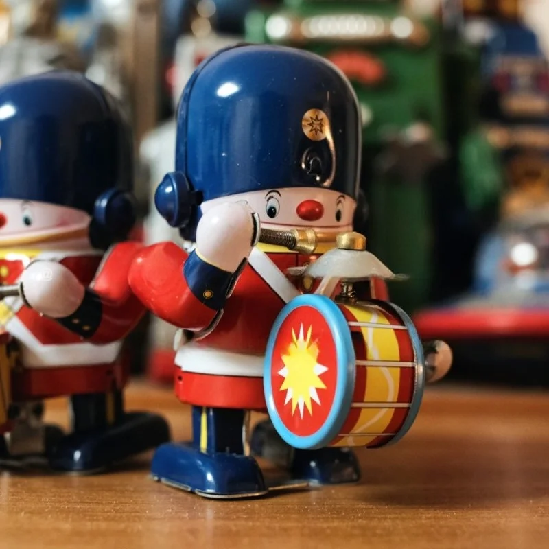 Machine-operated Gong, Nostalgic Retro Drumming, Tin Drumming, Wind-up  Soldiers, Little Guards Small Ornaments