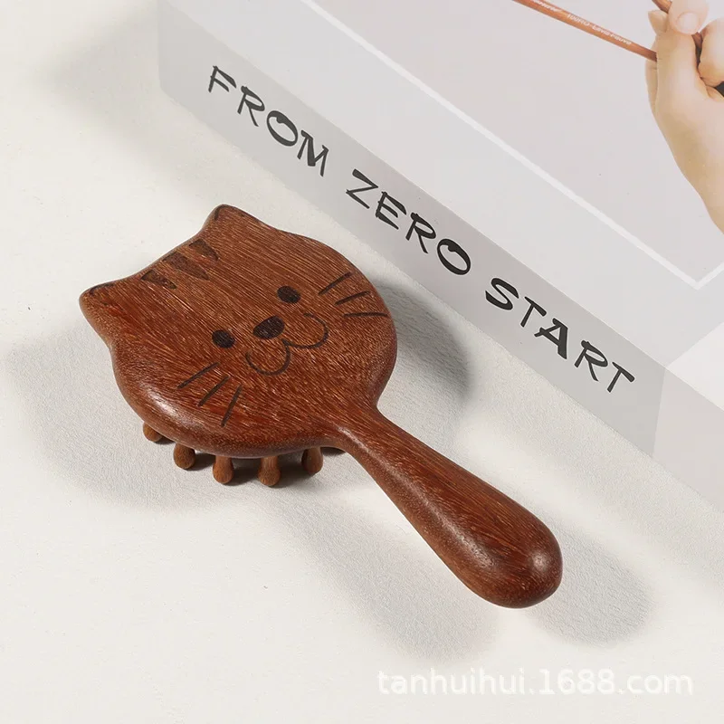 

Cute Cat-Shaped Wooden Scalp Massager Brush - Handheld Manual Head Massage Tool, Natural Wood Relaxation Comb for Stress