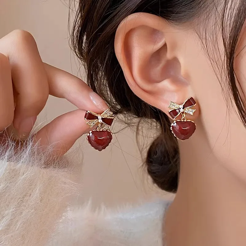 Wine Red Heart Pendants Women\'s Hanging Earrings Rhinestone Bowknot Top Imitation Pearl Korean Elegant Party Ear Jewelry 2024