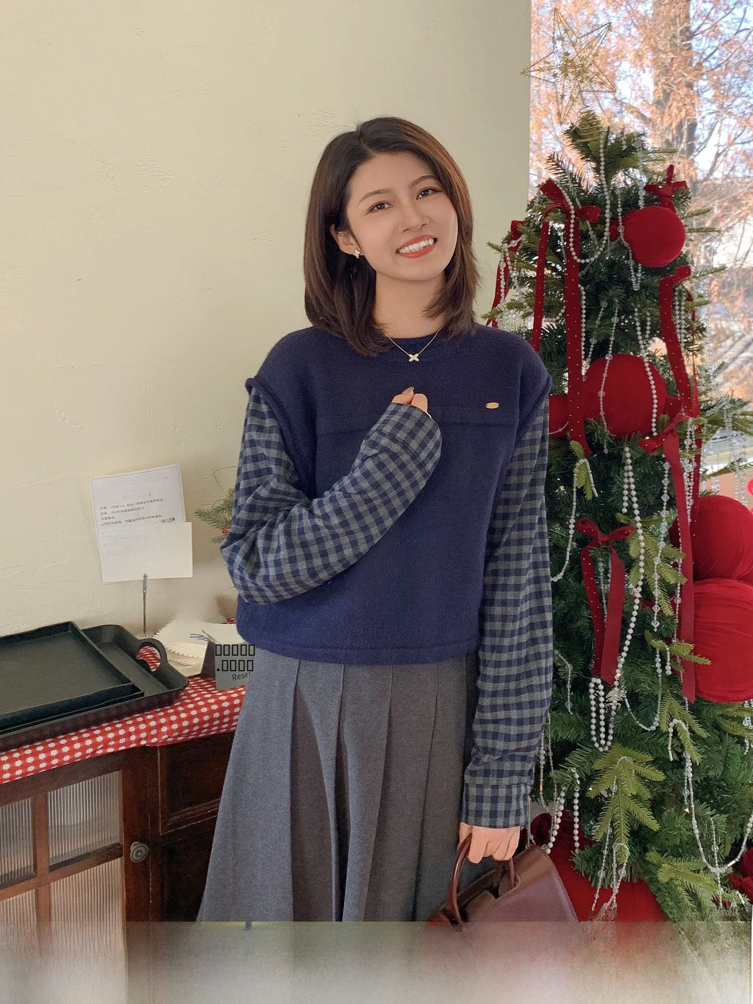 

Zhilu College Vintage Plaid Loose round Ne Knitted Sweater Women's Fake Two-Piece Patchwork Long Sve Polyester Fiber