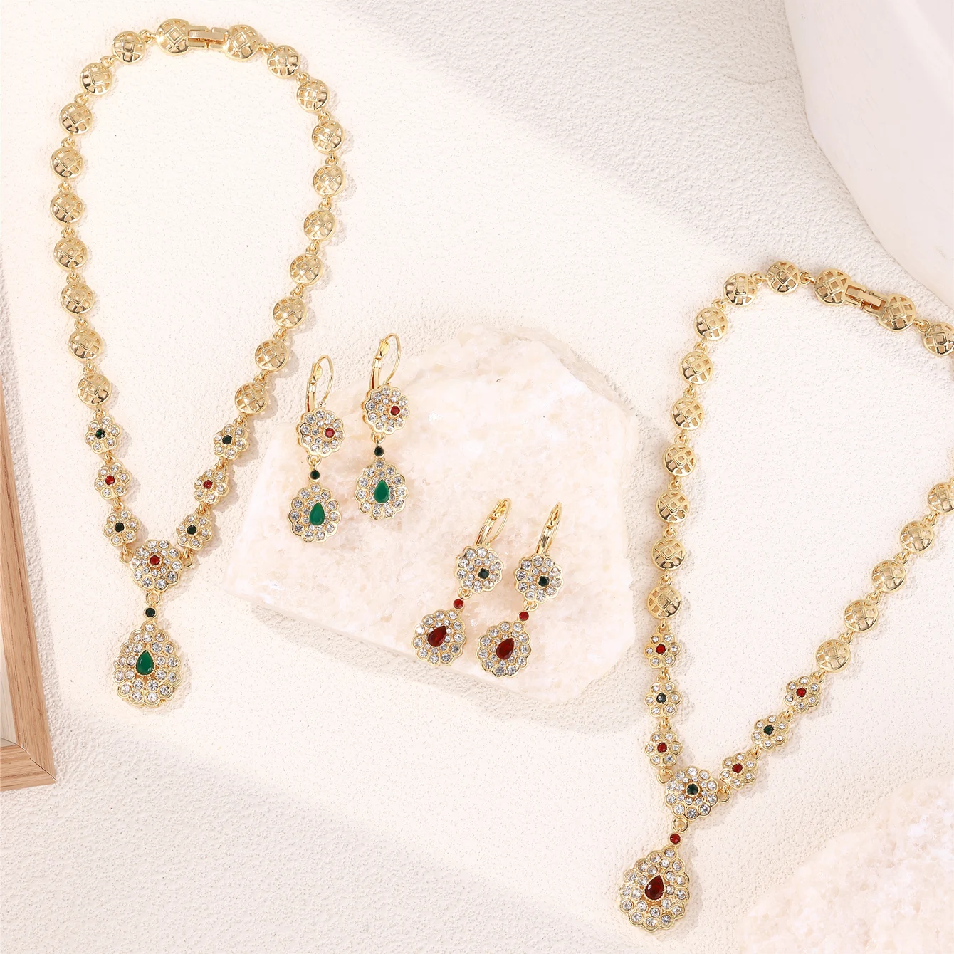 A Necklace Earrings Set Set With Colorful Rhinestone Court Retro Moroccan Fashion Set Necklace