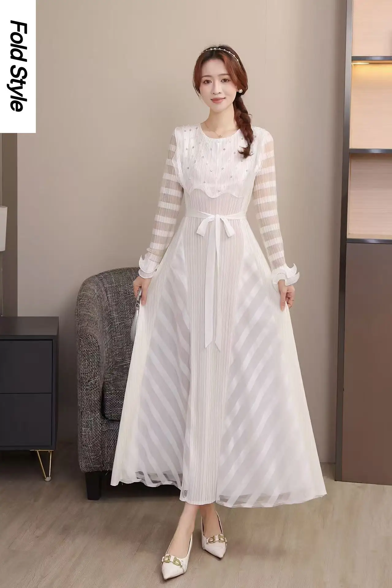 

Miyake 2025 New Pleated Loose Dress Fashionable Beaded Chiffon Fungus Edge Long Sleeve Temperament Slim Dress