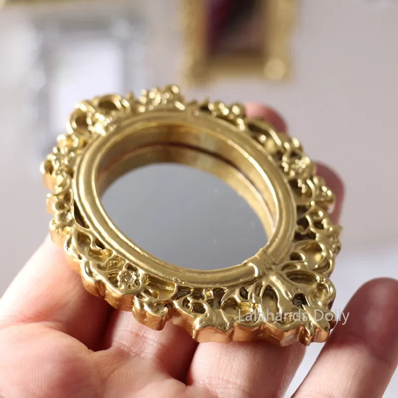 Dollhouse Mini Classical Round, Square Carved Mirror Model for The Dollhouse Furniture Decoration Accessories