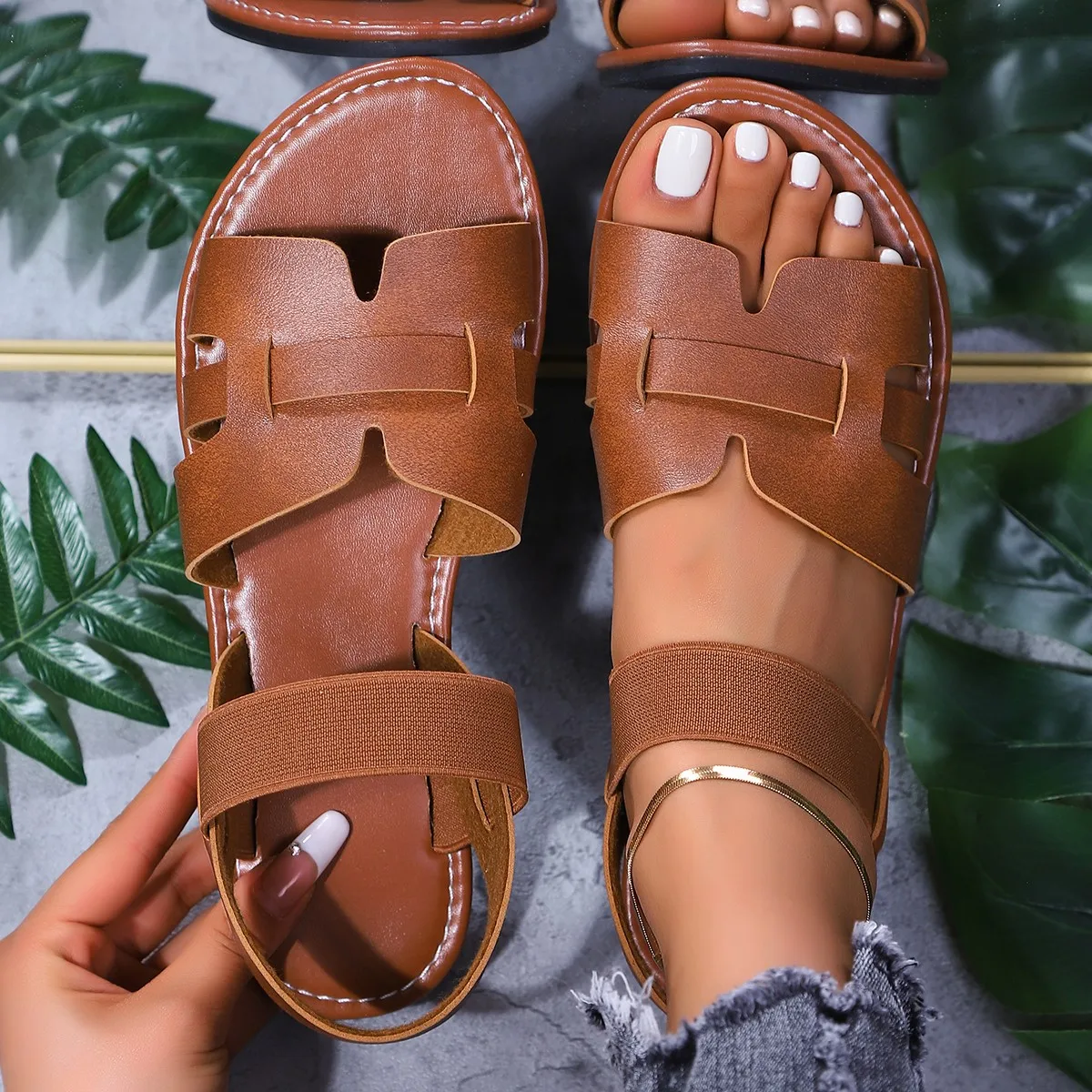 

Женские сандалии на плоской подошве с круглым носком и эластичной лентой, удобная роскошная женская обувь, модные женские сандалии с открытым носком, пляжная обувь