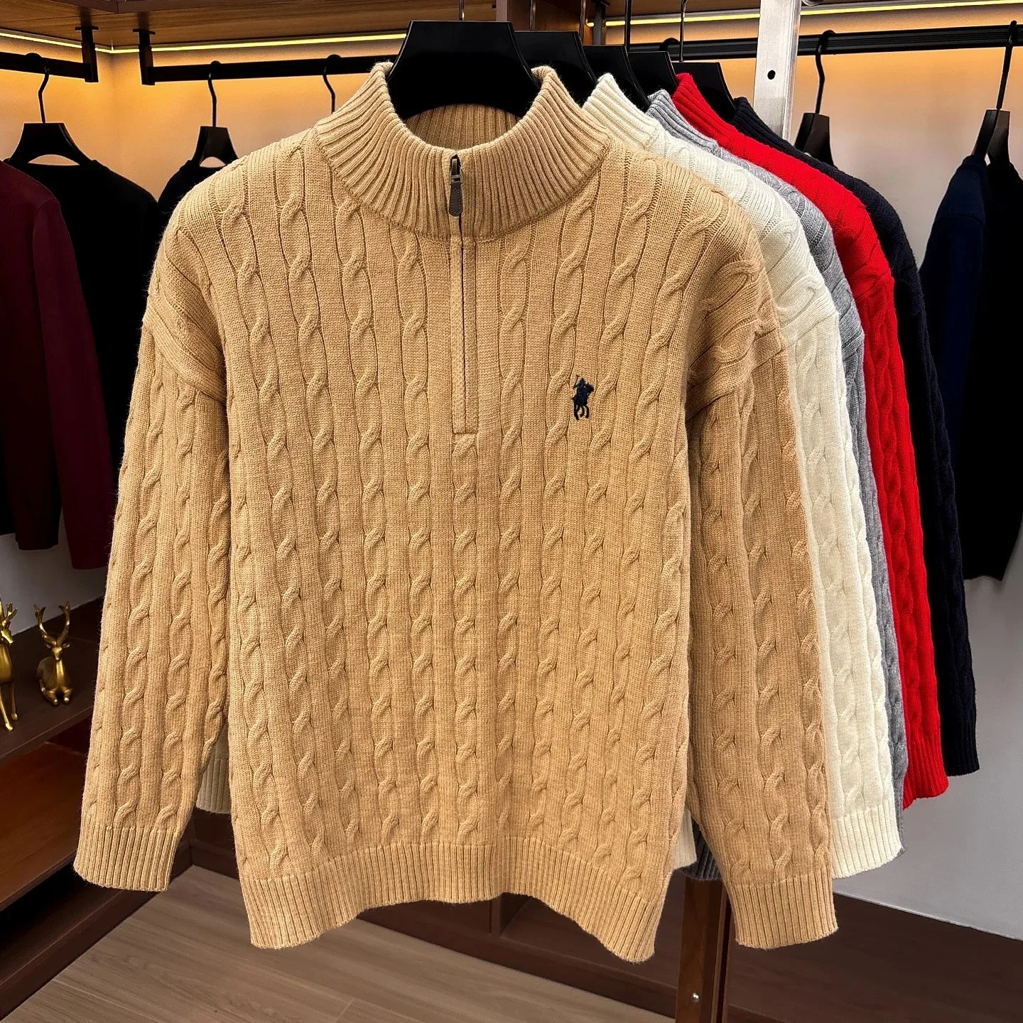Luxuriöser Halbketten-Kragenpullover für Herren Modischer Exquisiter Jacquard-Pullover der Marke Paul mit Hochwertiger Pony-Stickerei Warmer Winter-Strickpullover – Detail 9