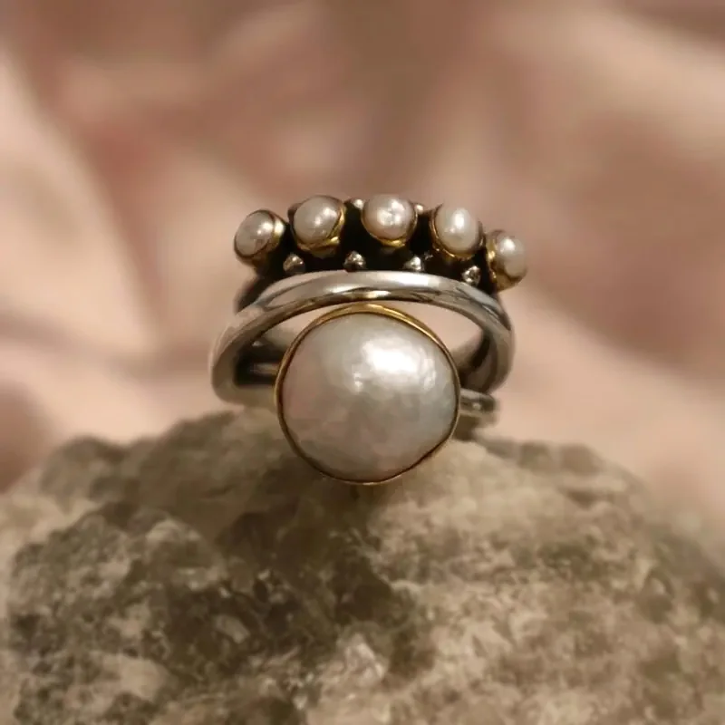 Huitan Vintage Imitation Pearl Women Rings Two Tone Metal Accessories Antique Color Versatile Y2K Girl Finger Ring Party Jewelry