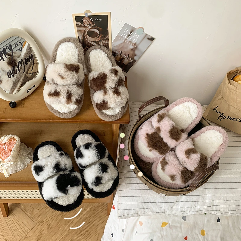 

2025 Winter New Children Casual Plush Slippers for Girls Fashion Korean Style Soft Bottom Anti-slippery Versatile Princess Shoes