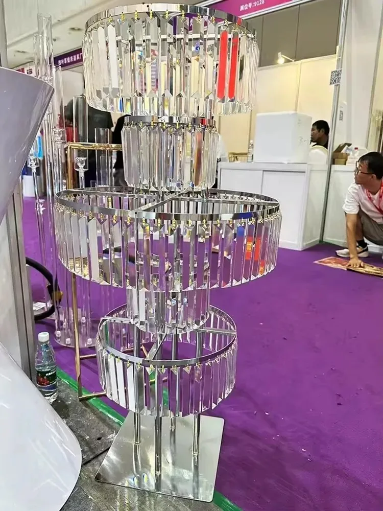 5-stufiger Acryl-Blumenständer für Hochzeiten, Goldene Tischvase als Dekoration für Hochzeit, Brautparty, Jubiläum, Moderner Luxus – Detail 4