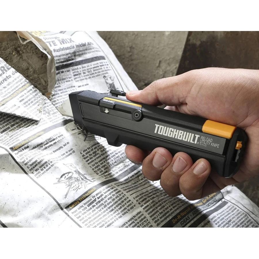 ToughBuilt TB-H4S2-03 Heavy Duty Retractable Utility Knife + 2 Blade Mags for Cartons, Cardboard and Boxes