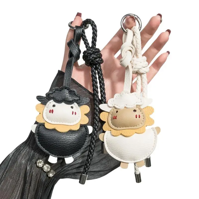 Niedlicher Schaf-Schlüsselanhänger aus PU-Leder, weicher Lamm-Anhänger mit geflochtenem Seilriemen, tragbare Taschen- und Rucksack-Dekoration für Frauen und Mädchen, für den täglichen Gebrauch – Detail 6