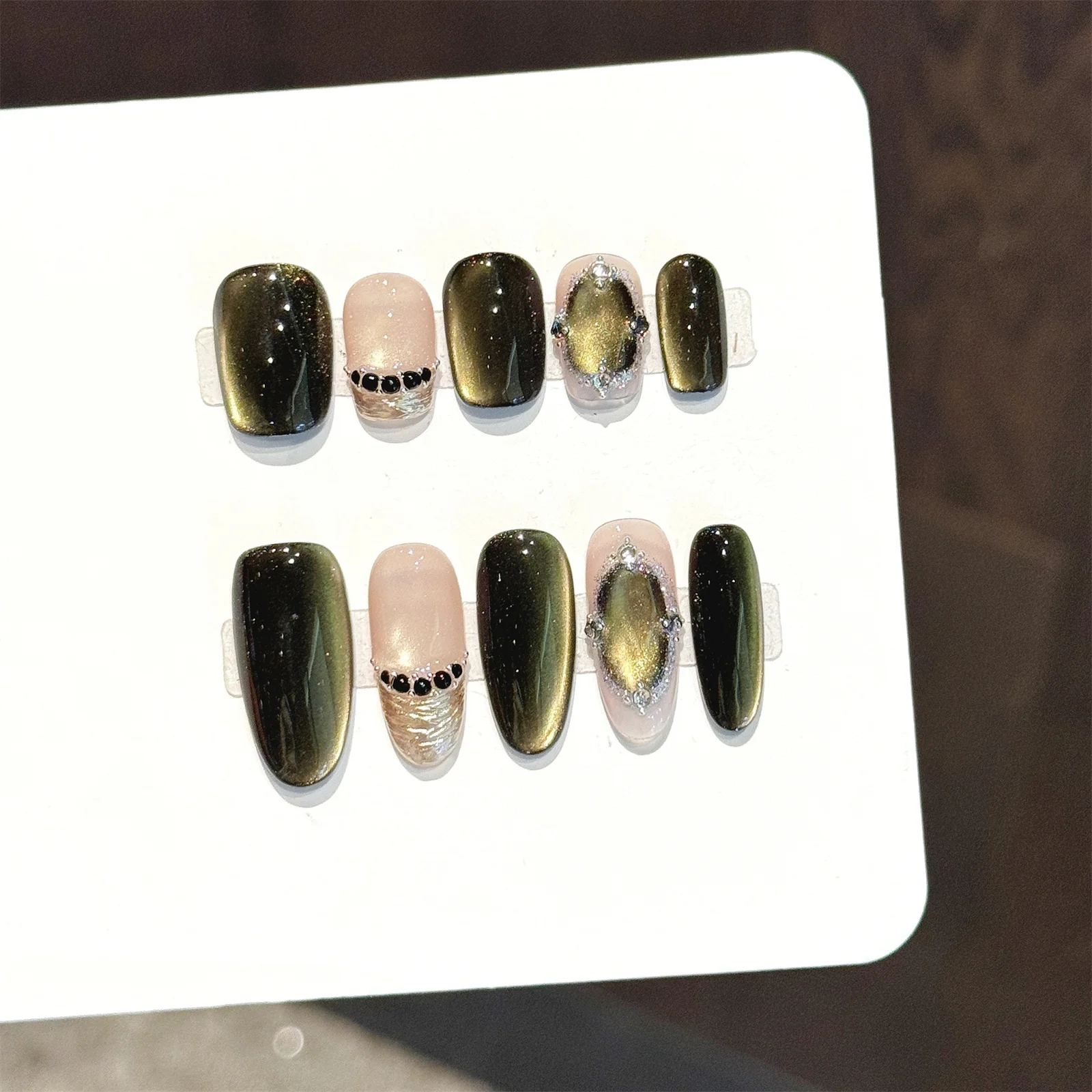 10Pcs Handmade Dark Green Cat's Eye Press on Nails Almond Advanced Fake Nails with Designs for Women Wearable Ballet Nail Art