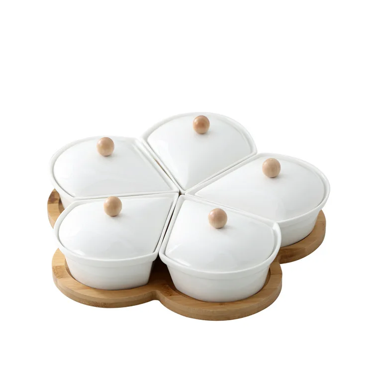 Creative ceramic candy, dried fruits, snack tray, living room family platter, personalized partition with lid, dustproof