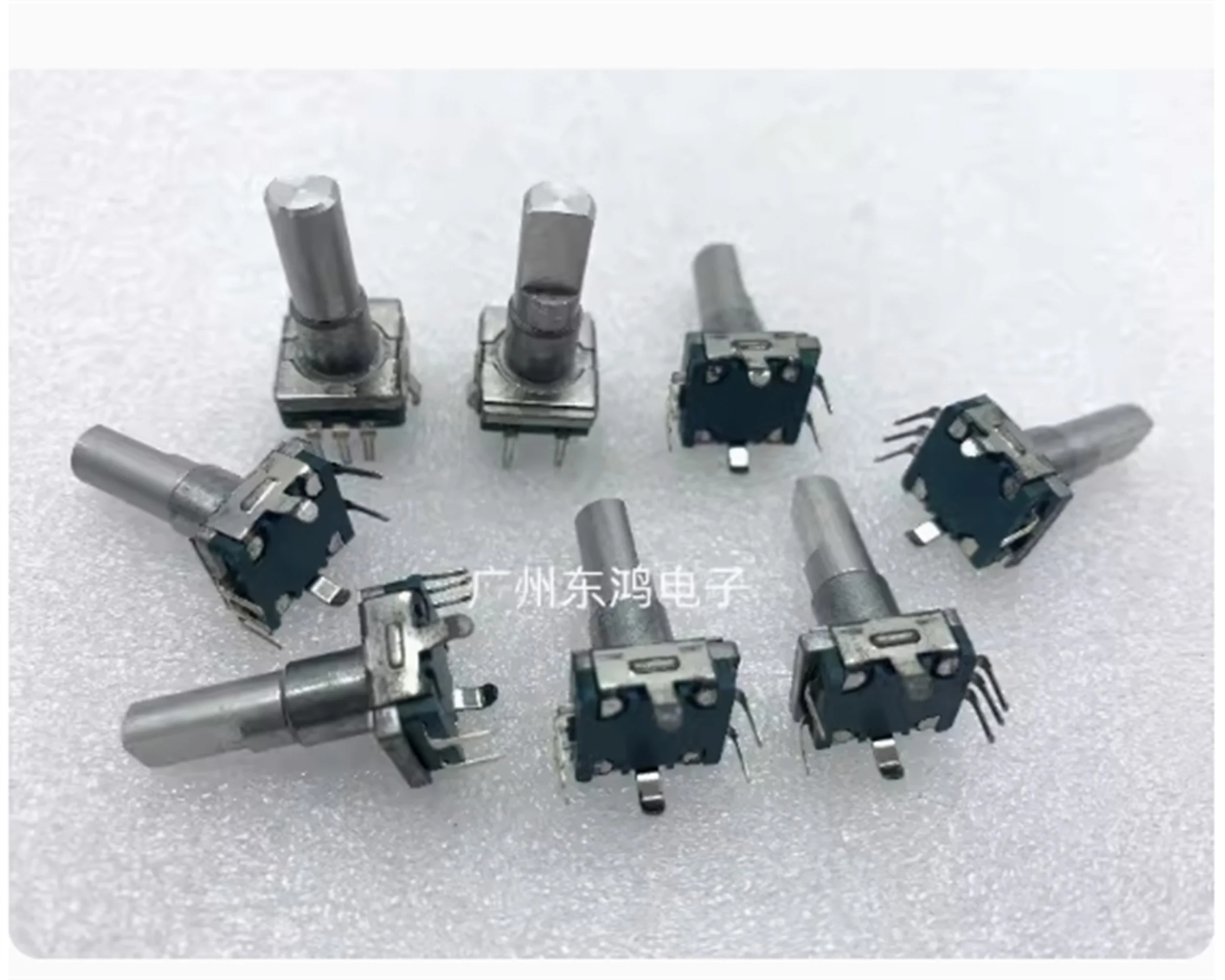 

1 шт., высококачественный энкодер EC11, левый и правый переключатель сброса вращения, без кнопочного переключателя, длина вала переключателя вращения 20 мм