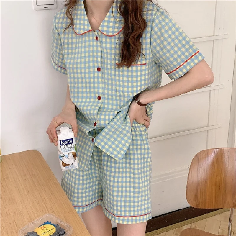 

Three-Piece Set Ladies Pajamas Short-Sleeved Plaid Senior Sense Cardigan Home Wear Simple Christmas Girl Sleepwear Winter Summer
