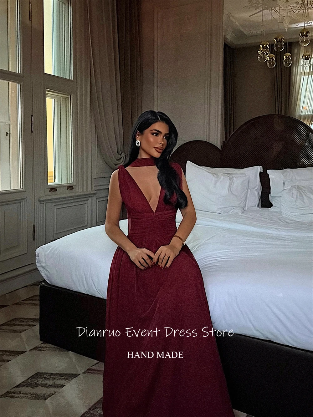 Dianruo A Line Scollo a V Abito da sera senza schienale Flowy increspato Abiti da festa in chiffon Elegante rosa Abiti da laurea personalizzati