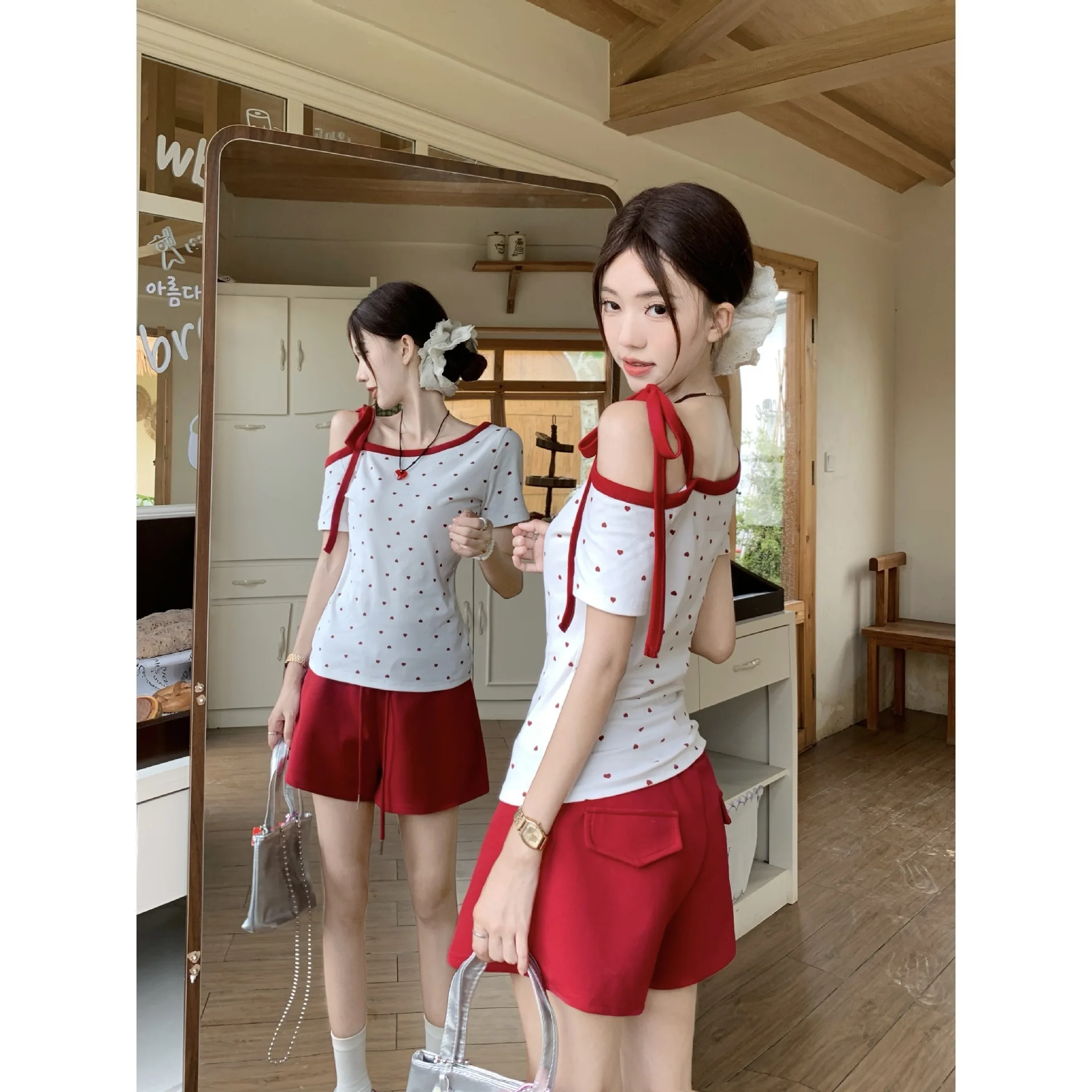 Off Shoulder Bow T-shirts Women Crop Tops Print Korean Fashion Tees Shirts Kpop Vintage Y2K Cheap Clothes Woman Sexy Tshirts