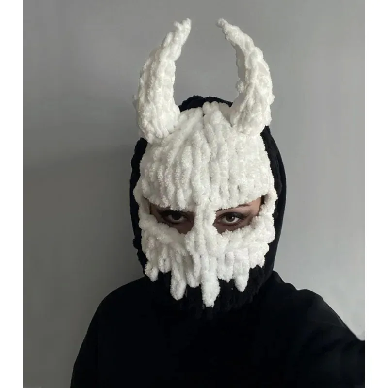 الشيطان باوتو قناع بالاكلافا شبح القرن الإناث الذكور دور اللعب هالوين الدعامة مطاطا محبوك قبعة تدفئة kn.7
