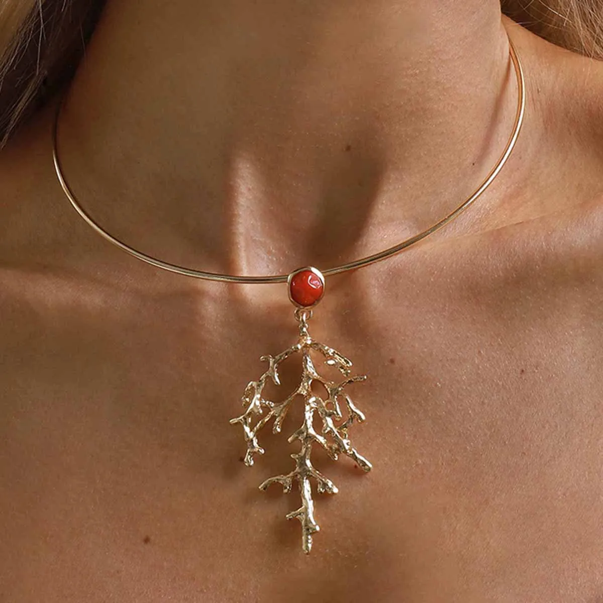 Gold Coral Branch Choker Deep Red Bead Accent Delicate Torque Necklace Sculptural Reef-Inspired Coastal Charm Neck Jewelry