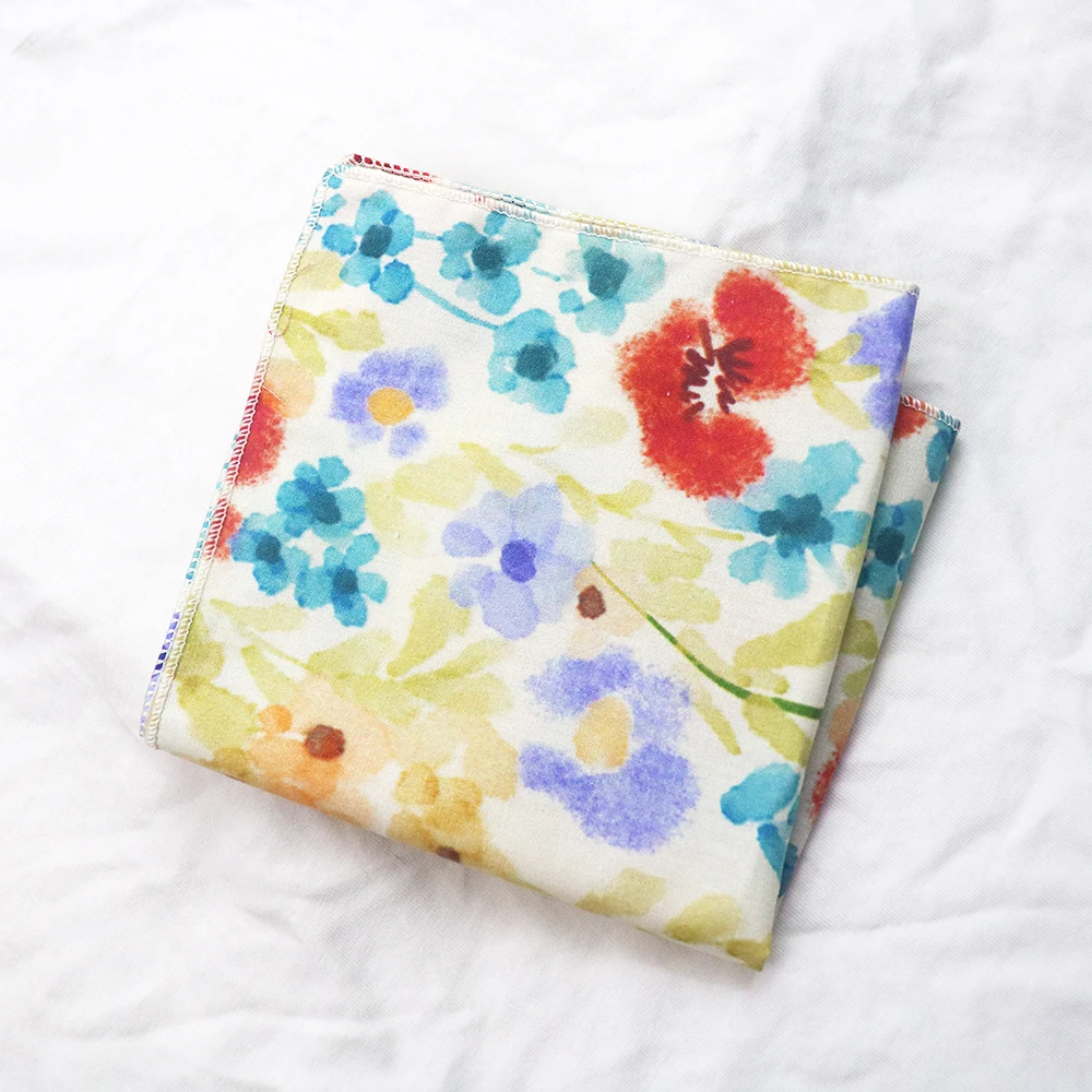 ผ้าเช็ดหน้าผู้ชายลายดอกไม้สีสันสดใส ดีไซน์ใหม่ปี 2025 ผ้าฝ้ายคุณภาพดี พร้อมกระเป๋า  สีชมพู สีเขียว สำหรับงานแต่งงาน งานปาร์ตี้  ชุดเจ้าบ่าว  อุปกรณ์เสริมชุดสูท