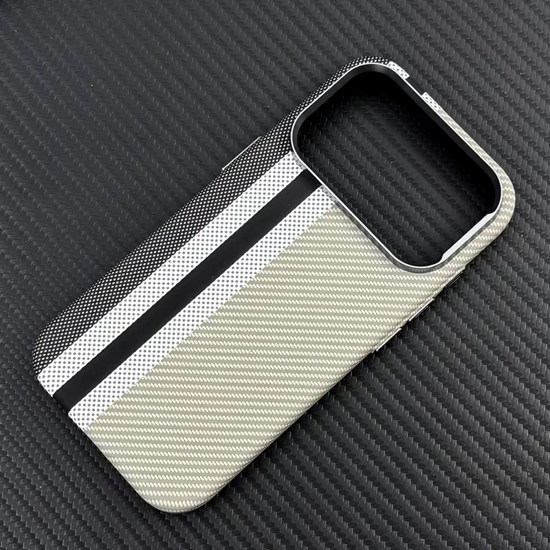 Metall-Objektiv für MagSafe Mattierte Hülle für iPhone 17 18 Pro Max 16 15 14 13 Carbonfaser-Textur Kabelloses Laden Matte PC-Abdeckung – Detail 2