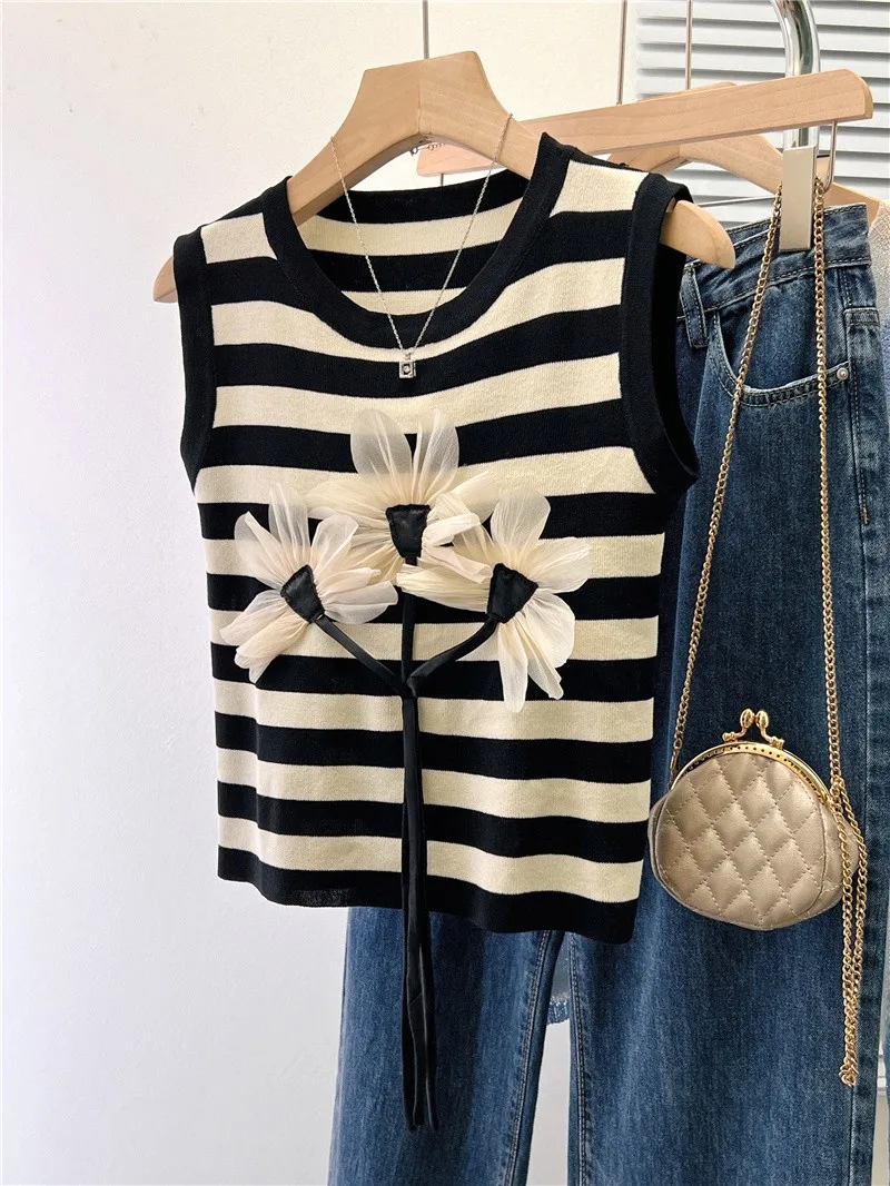 Stereo Flower Striped Slim Knit Vests Women Crop Tops Sleeveless O-neck Stylish Elegant Fashion Chic Ladies Knitwear Jumper 2023