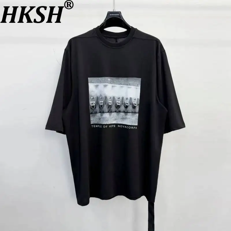 HKSH Spring Summer New Men Tide Dark Avant-Garde T-shirts Spine Stitching Printed Straight Shoulder Chic Ins Tees Cotton HK22758