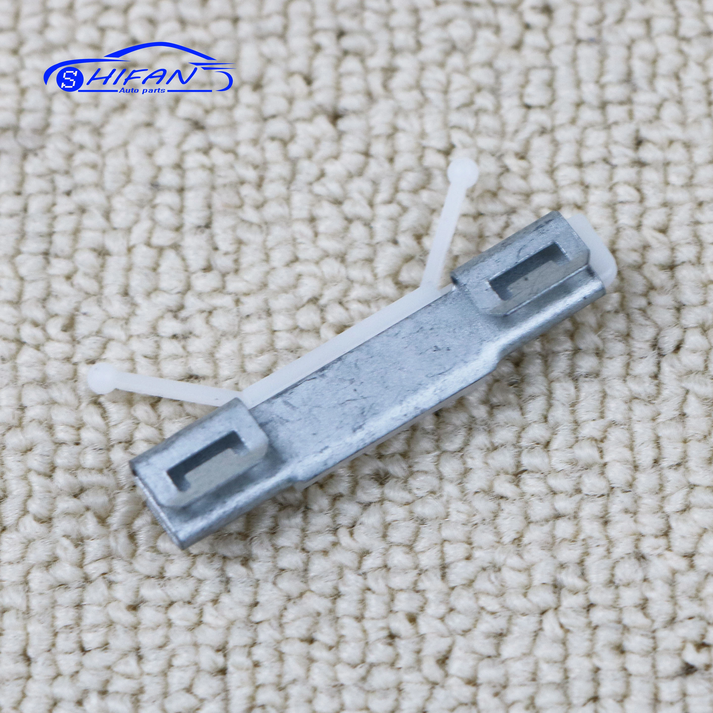 30753487 Front Windshield Post Trim Clip For Volvo XC60 2010 2011 2012 2013 2014 2015 2016 Car Accessories