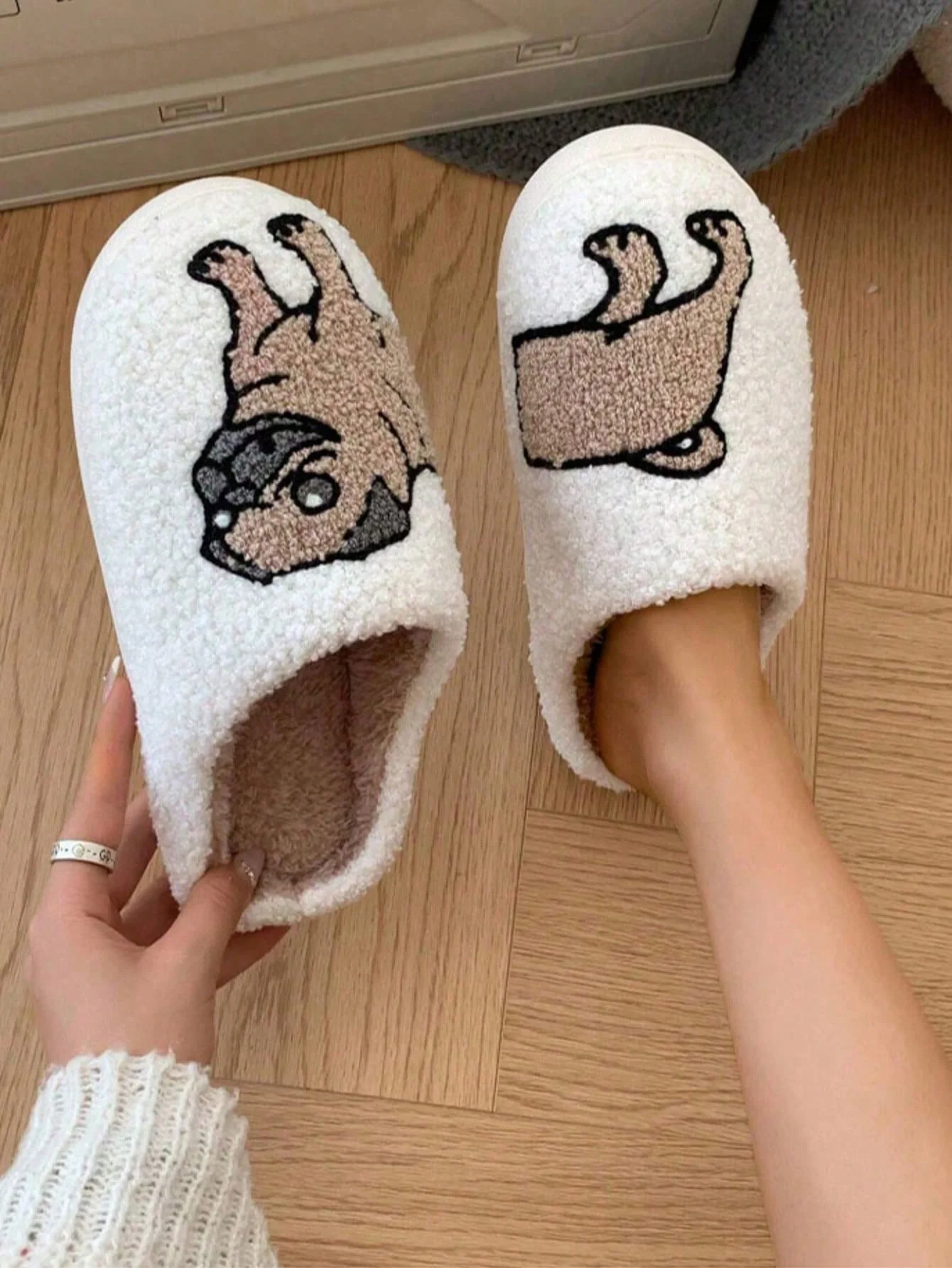 Couple Pug Embroidery Plush Sl - đánh giá và giá Embroidery Print