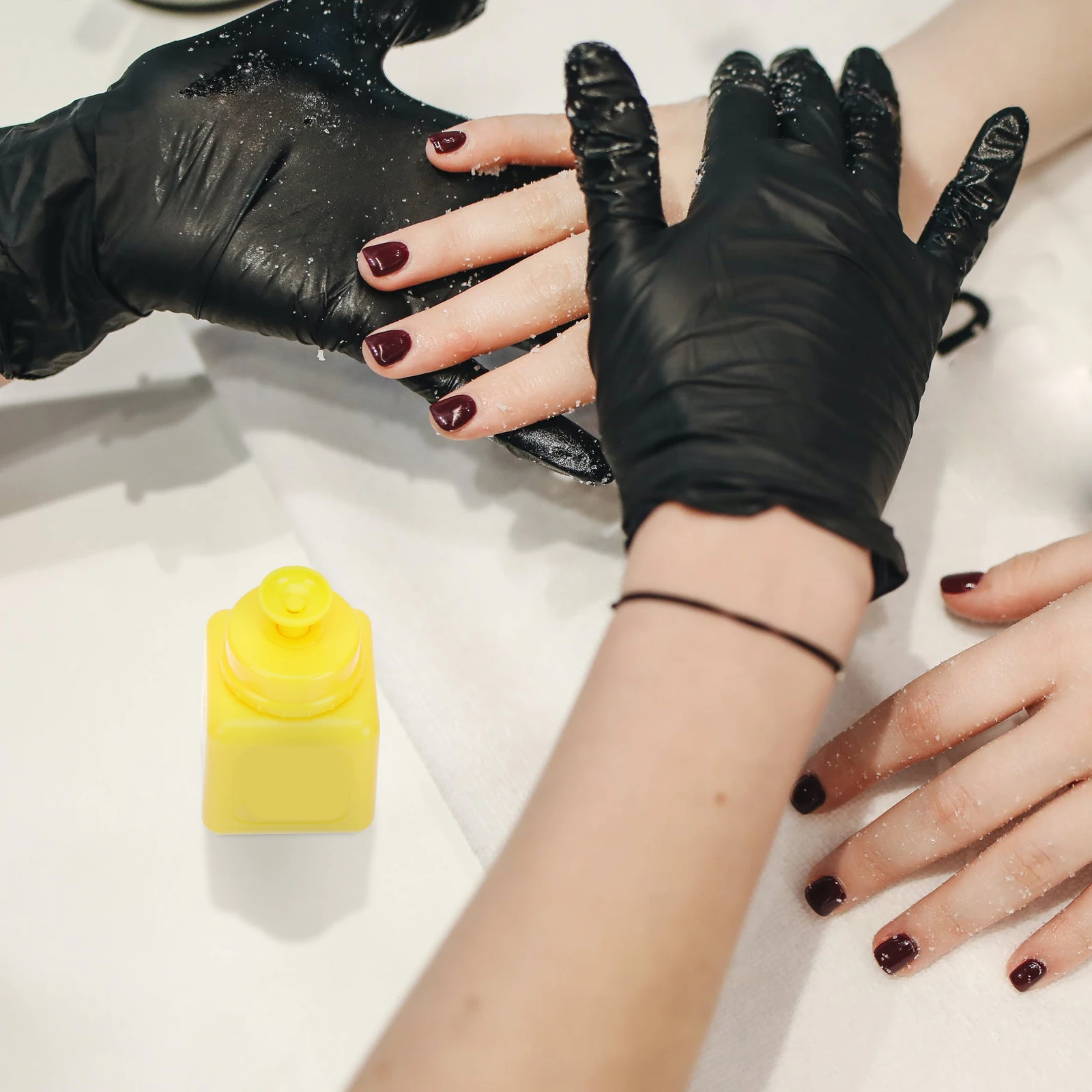 

Plastic ABS Large Capacity Nail Storage Cleaning Solution Liquid Pump Squeeze Dispenser Refillable Manicure Supply