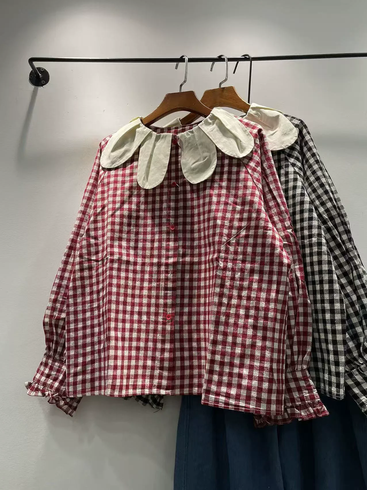 

2026 Рубашки и блузки больших размеров в стиле Mori для девочек, оригинальные брендовые рубашки из чистого хлопка, красные, черные женские клетчатые рубашки, топы с длинными рукавами