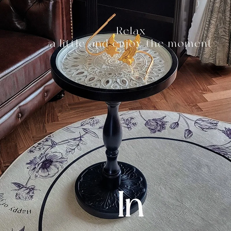 

French retro sofa edge few solid wood carving flowers medieval corner few B & B leisure balcony small round table glass coffee t