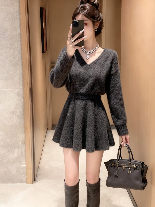

Gray Knitted Set Women's 2025 New Autumn Winter Small Size Lazy Style Top Half Skirt Two Piece Set Fashionable Casual Outfit