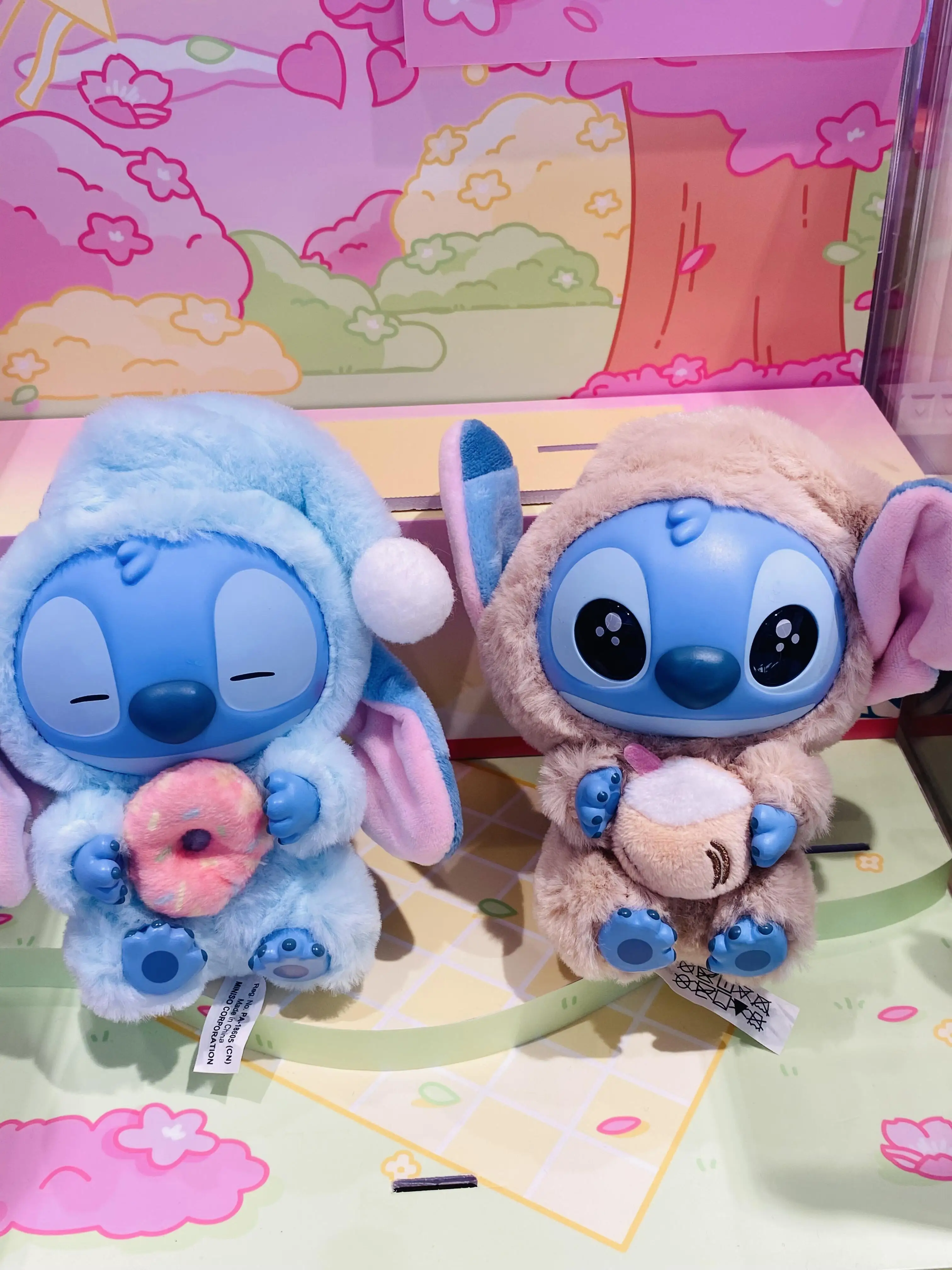 ตุ๊กตาสติทช์กินอาหารขณะนอนหลับ ทำจากวัสดุเนื้อนุ่ม เหมาะสำหรับตกแต่งโต๊ะทำงานและตั้งโชว์สะสม