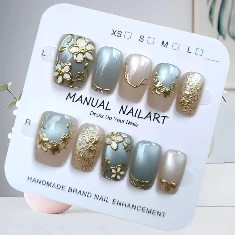 10 قطعة زهرة ذهبية عين القط ضوء فاخر ثلاثية الأبعاد تصميم اضغط على الأظافر مزاجه تظهر أوف وايت صغيرة طازجة زهرة الأظافر وهمية