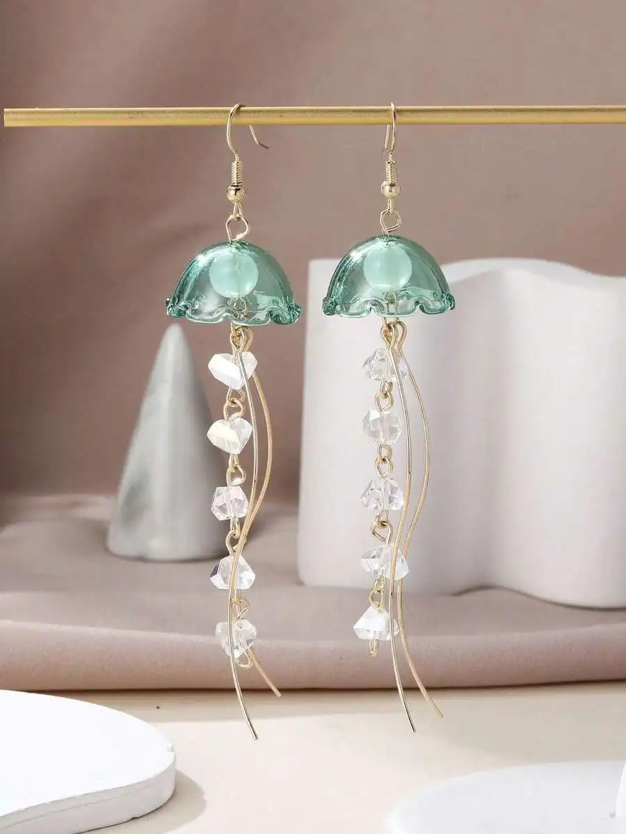 

Delicate Seafoam Jellyfish Dangle Earrings Featuring Multi-Tiered Crystal Tassels, Lightweight Boho Design For Summer, Beach