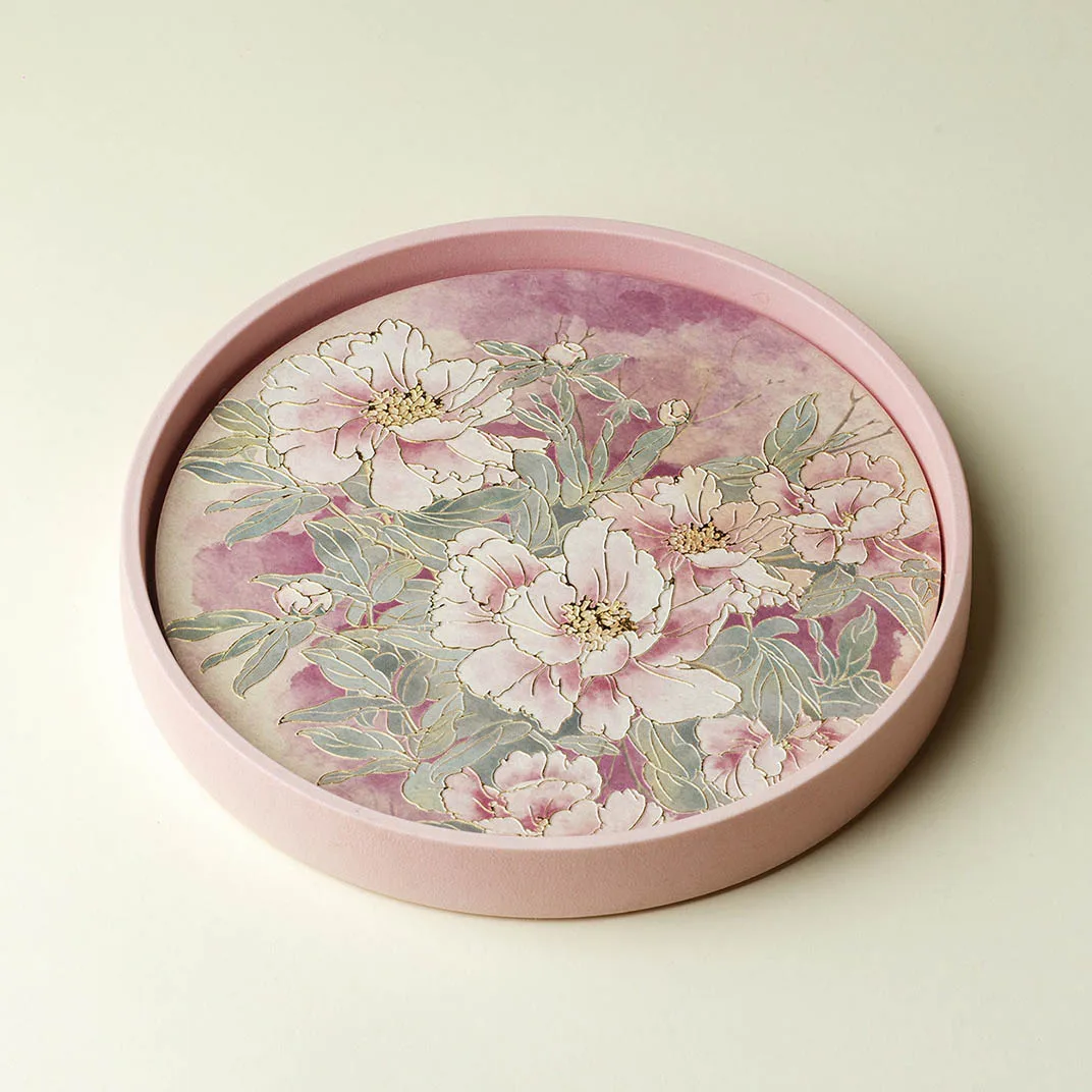 New Chinese Style Relief Ceramic Absorb Water Pallet Hot Stamping Peony Pattern Rotundity Saucer Restaurant Cafe Decoration