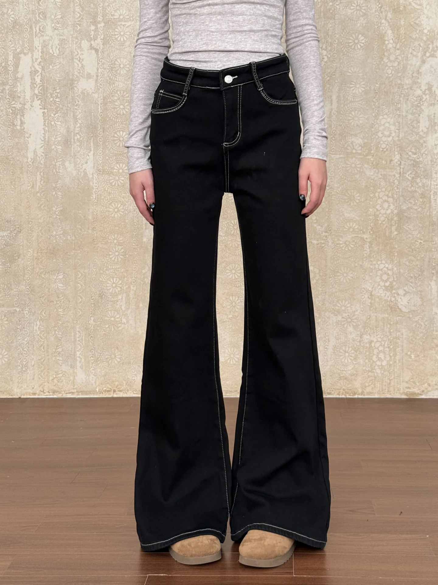 

Винтажные джинсы с высокой талией и широкими штанинами из черного денима для женщин: дизайнерская модель, эластичные, утягивающие, с эффектом стройности