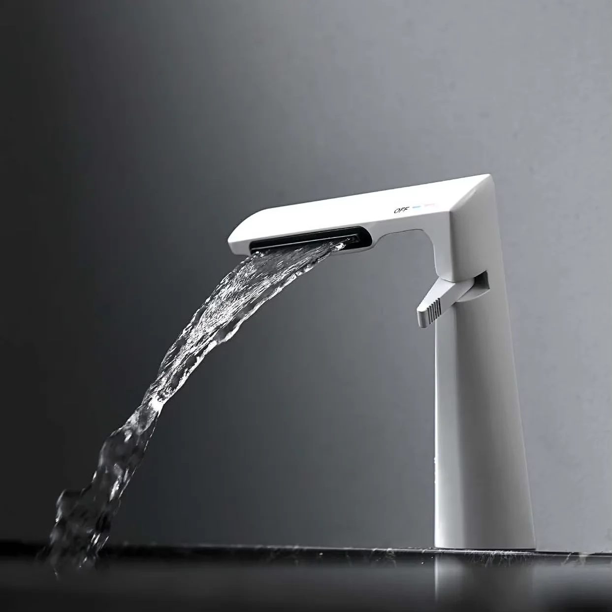 

White Bathroom Faucet High End Faucet Basin Waterfall Tap Sink Mixer Single Hole Mount and Single Handle White Color Water Tap