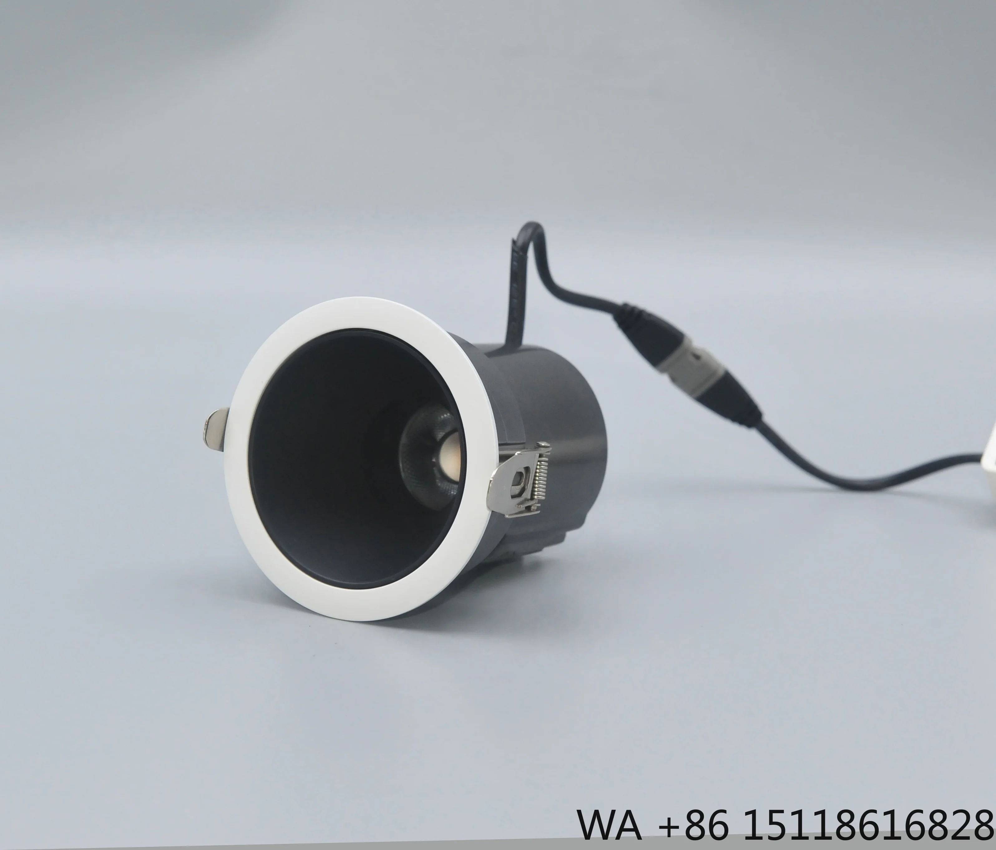 High Quality 10W Anti-Glare Spotlight LED Downlight Adjustable Recessed Modern Design 3000K Colour Aluminium Housing Painted