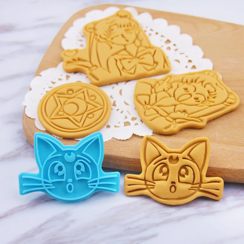 Cute Anime Sailor Moon Biscuit Mold Pastry Cutter Set Cartoon Bakery Tools Kitchen Baking Accessories Reusable Bakeware Cookies