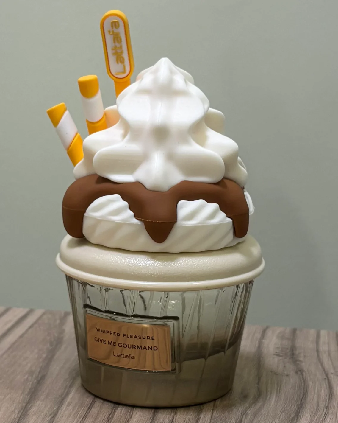 

Любимая сладкая парфюмерная вода Latafa, 75 мл, легкая эссенция, кремовое мороженое, ванильно-карамельное ароматическое средство в молочном оформлении, идеальный подарок