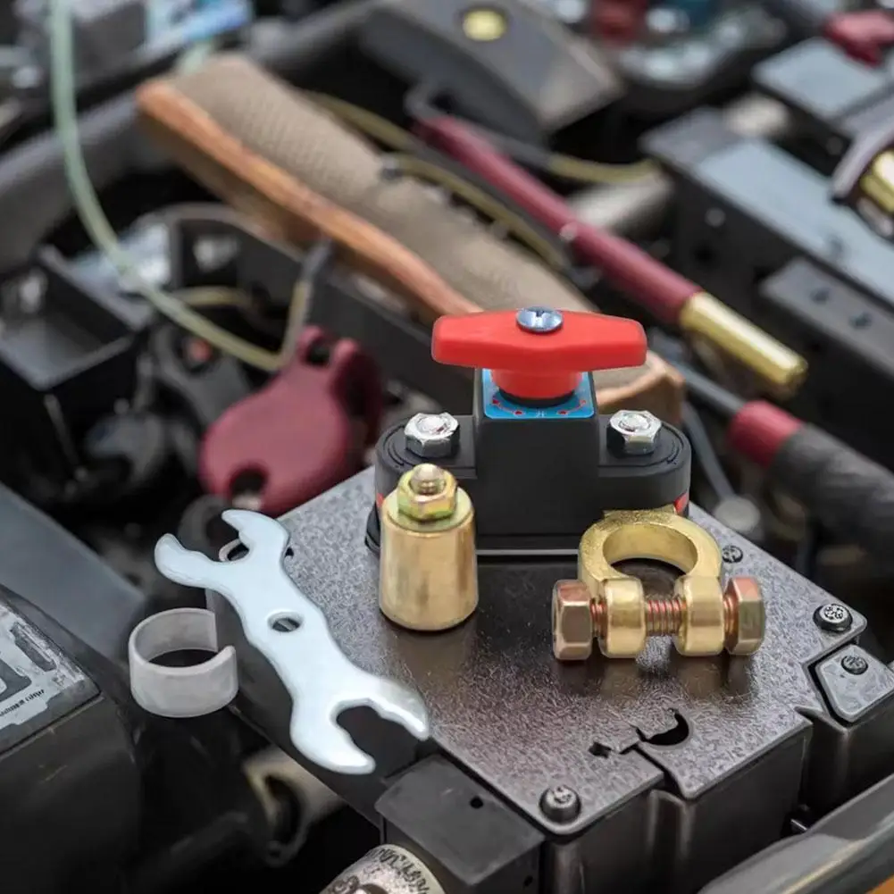 بطارية السيارة انقطاع التيار الكهربائي التبديل قواطع المفتاح الرئيسي الصغير بطارية السيارة انقطاع قطع التبديل كومة الطاقة سميكة رئيس المعزل C8S5