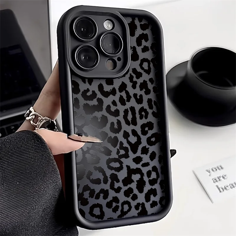 Leopard Phone Case For iPhone 11 Funda iPhone 13 14 15 Pro Max 12 7 8 Plus XS X XR SE 13pro 15pro Liquid Silicon Carcasa Cover