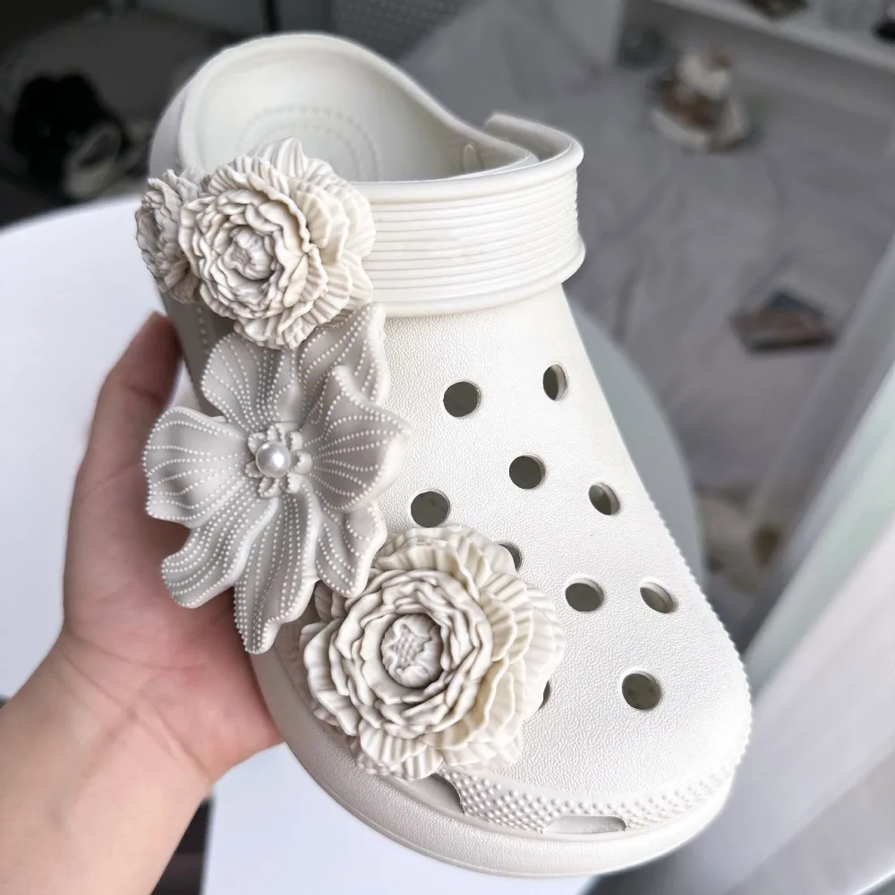 

PVC Material Shoe Charms Set Bone White Bouquet Design 3D Shoes Decorations New Style DIY Accessories DIY Flower Set