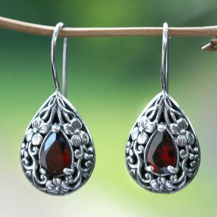 Vintage Ethnic Style Geometric New Water Droplet Shape Red Stone Dangle Earrings Crystal Wedding Drop Earrings Custom Jewelry