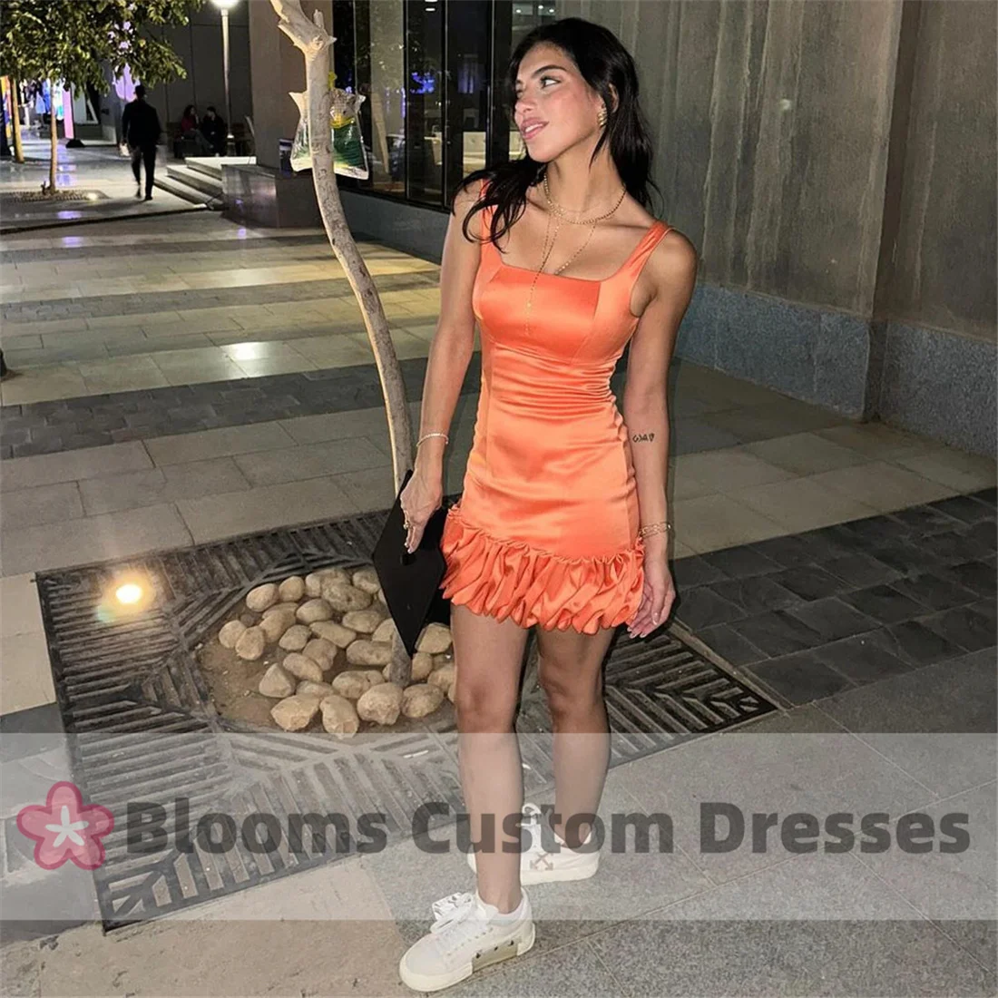 

Blooms Orange Square Neck 2024 Prom Dress Shiny Satin Sleeveless Ruffles Short Formal Homecoming Gown Cocktail Evening Dress